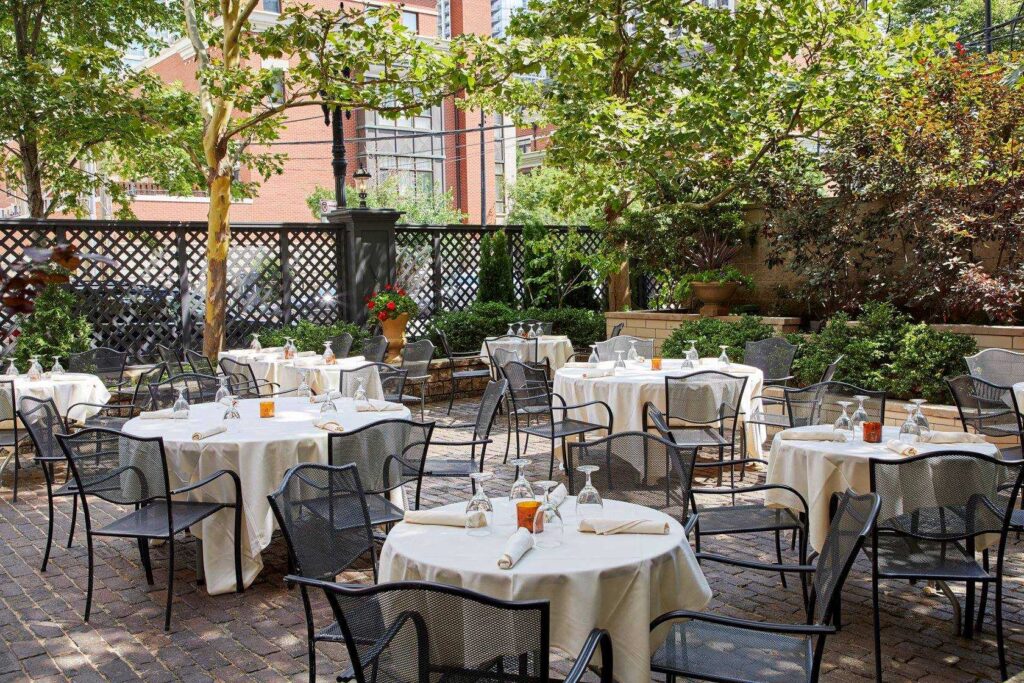 Chicagoland's Top Outdoor Dining Destinations 2024 | Heron